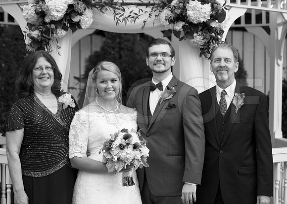 Elizabeth&Jonathan0327
