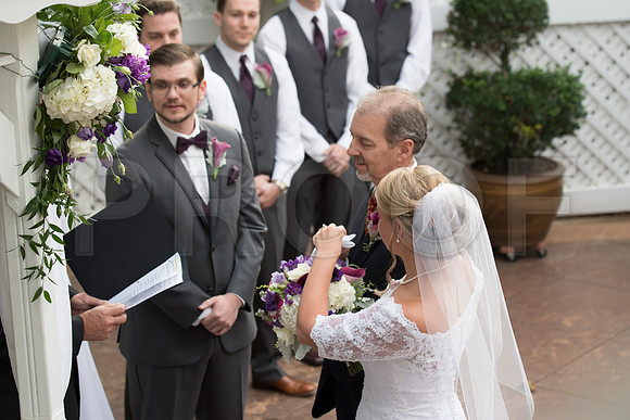 Elizabeth&Jonathan0243