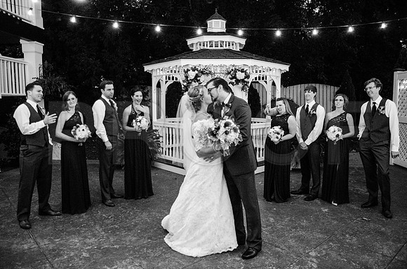 Elizabeth&Jonathan0342