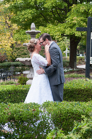 Elizabeth&Jonathan0145