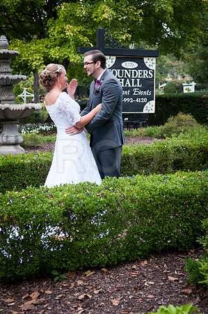 Elizabeth&Jonathan0142