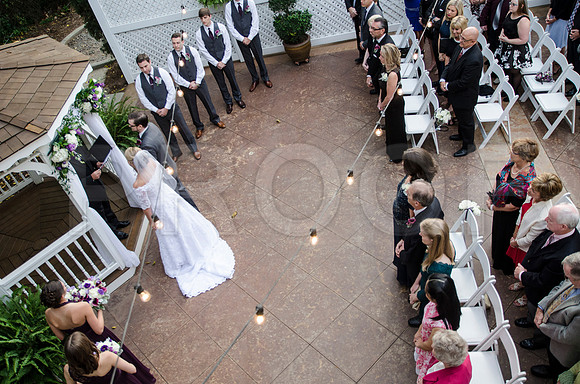 Elizabeth&Jonathan0250