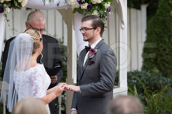 Elizabeth&Jonathan0282