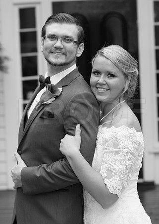 Elizabeth&Jonathan0175