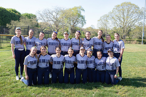 SKHSSoftball0002