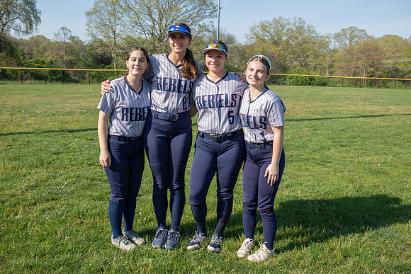 SKHSSoftball0008