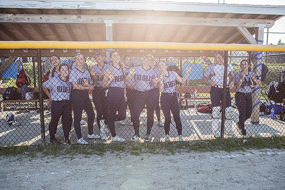 SKHSSoftball0025