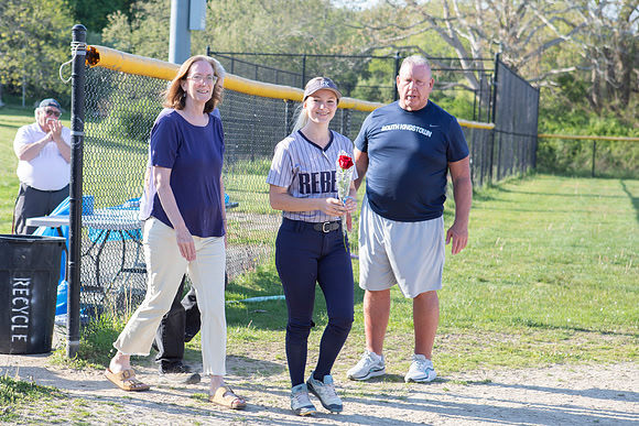SKHSSoftball0034