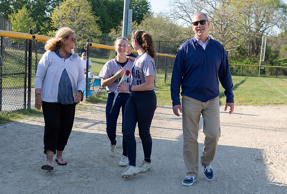 SKHSSoftball0045