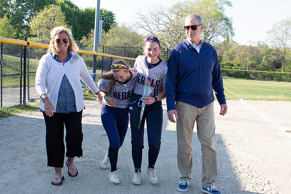 SKHSSoftball0046