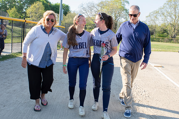 SKHSSoftball0048