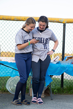 SKHSSoftball0072