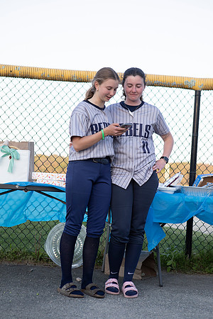 SKHSSoftball0073