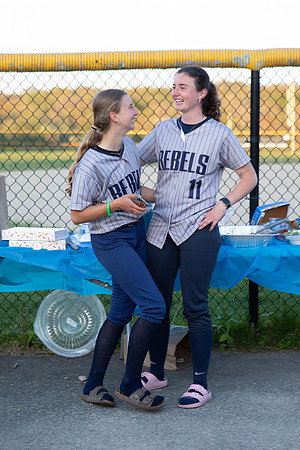 SKHSSoftball0076