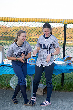 SKHSSoftball0082
