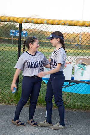 SKHSSoftball0093