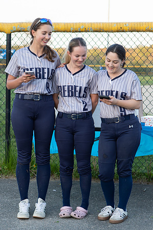 SKHSSoftball0100