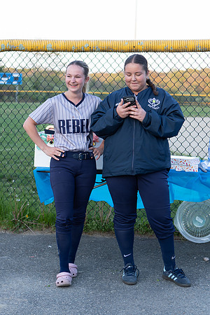 SKHSSoftball0104