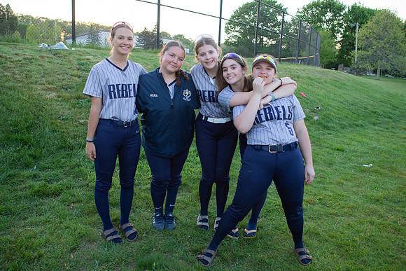 SKHSSoftball0124