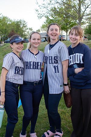SKHSSoftball0131
