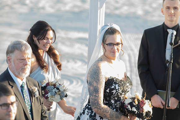 Laura&Laurel00129