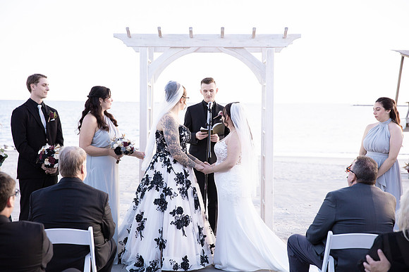 Laura&Laurel00186