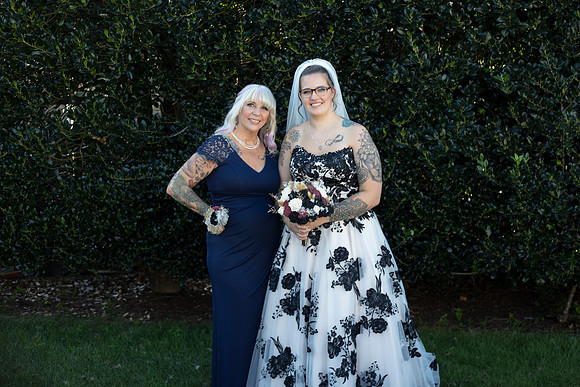 Laura&Laurel00063
