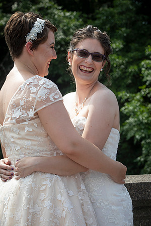 Laura&Emily0012