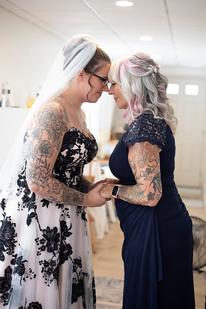 Laura&Laurel00032