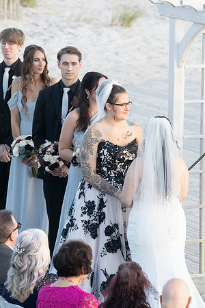 Laura&Laurel00185