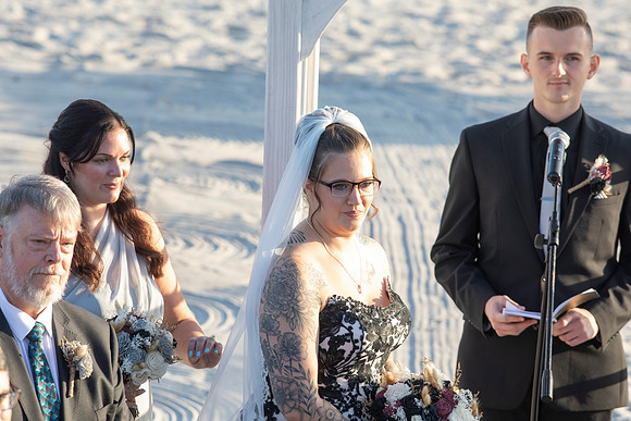 Laura&Laurel00142