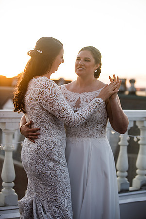Diana & Madelyn0572