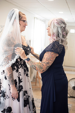 Laura&Laurel00035
