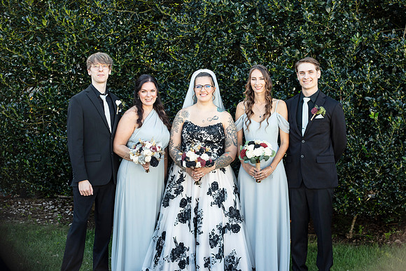 Laura&Laurel00075