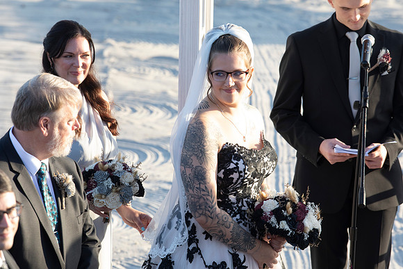 Laura&Laurel00146