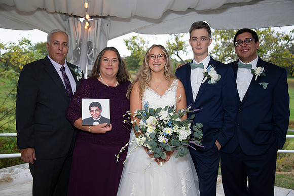 Emily&Zach00499